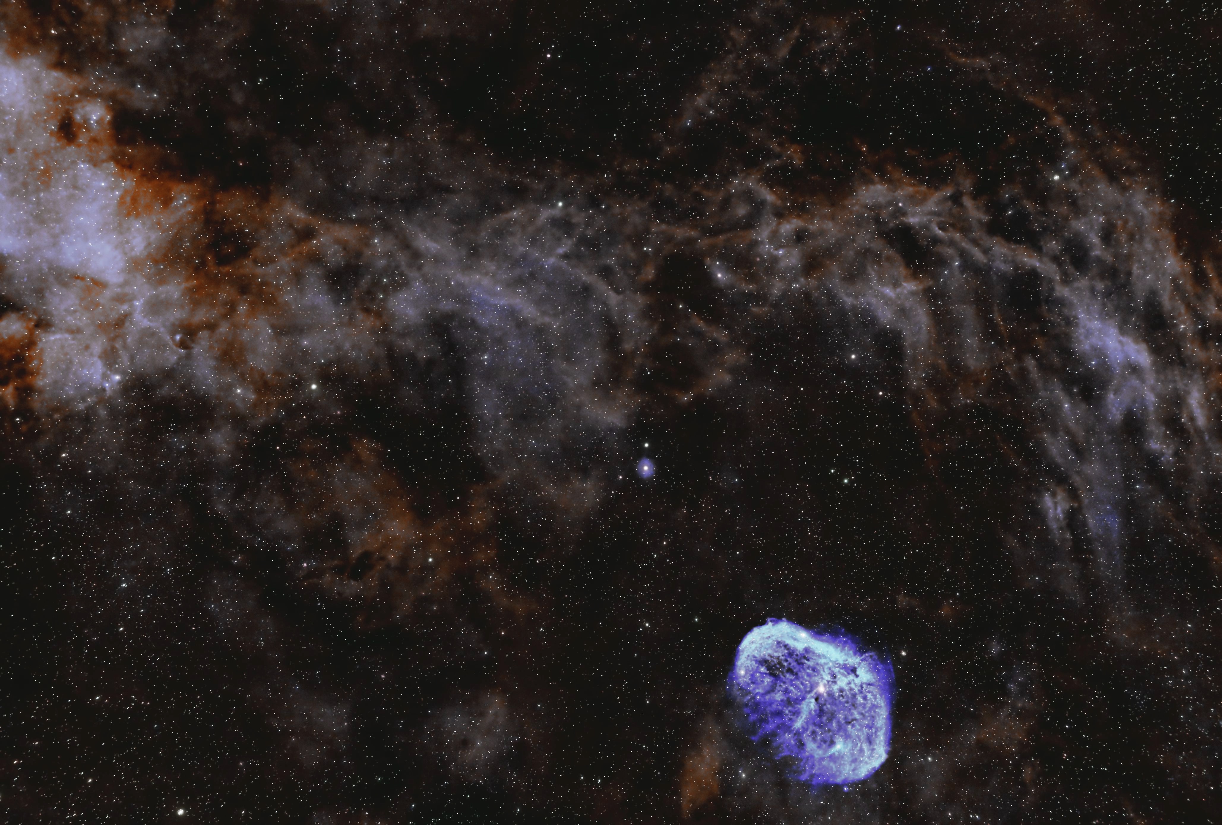 Crescent Nebule (NGC 6888) in Cygnus